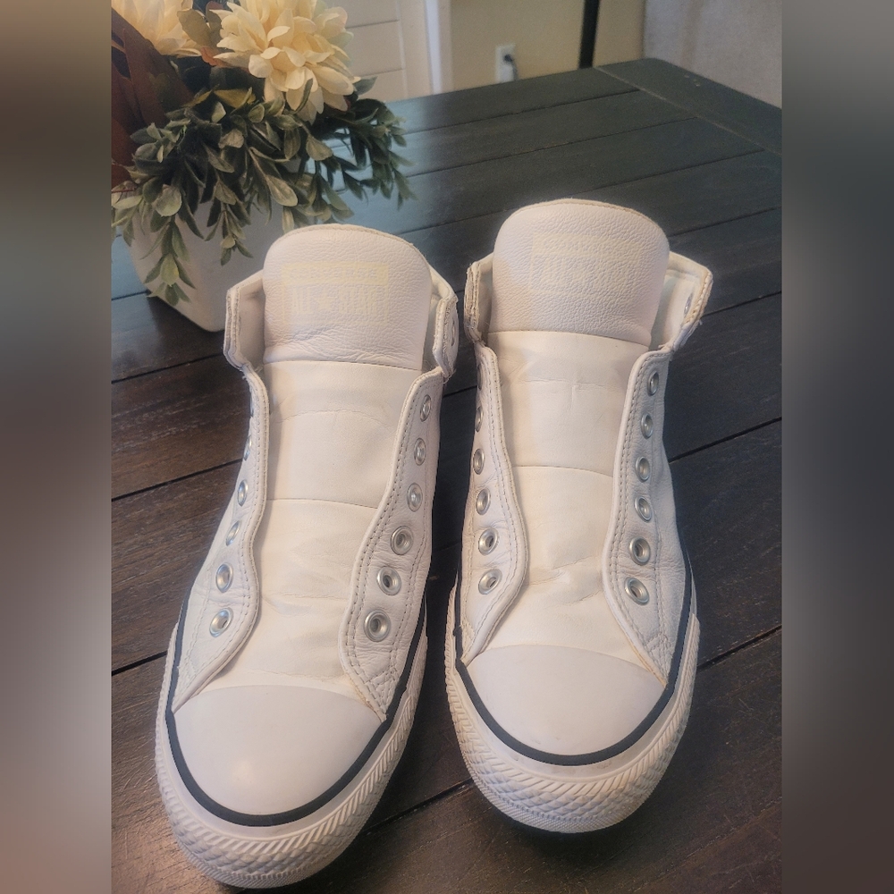 Men's Hightop Converse - Size 9